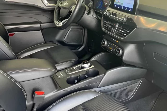 
								2021 Ford Escape SEL  $26,999 full									