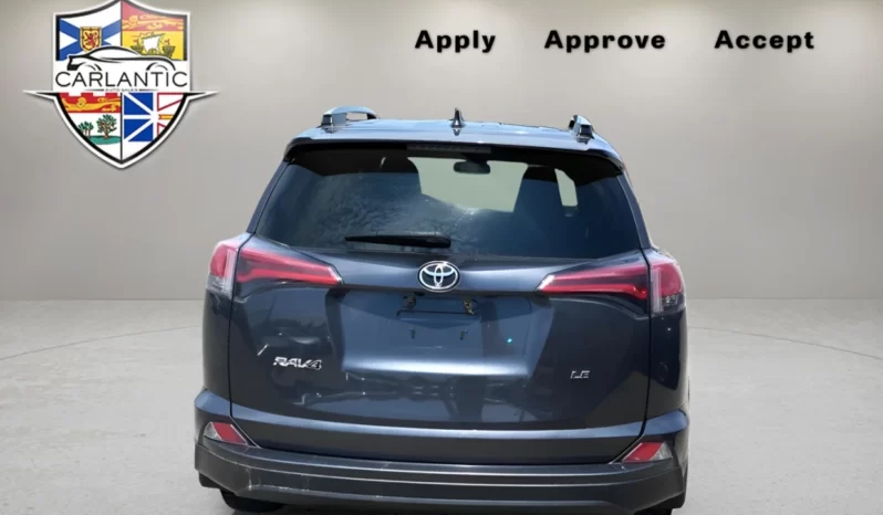 
								2018 Toyota RAV4 LE  120,000 km $21,998 full									