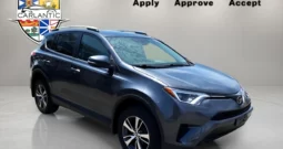 2018 Toyota RAV4 LE  120,000 km $21,998