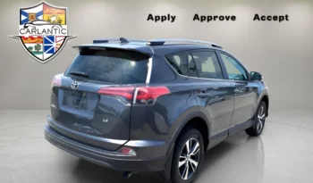 
									2018 Toyota RAV4 LE  120,000 km $21,998 full								