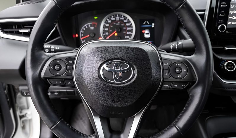 
								2021 Toyota Corolla LE full									