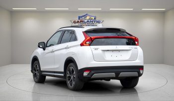 
									2019 Mitsubishi Eclipse Cross SE full								