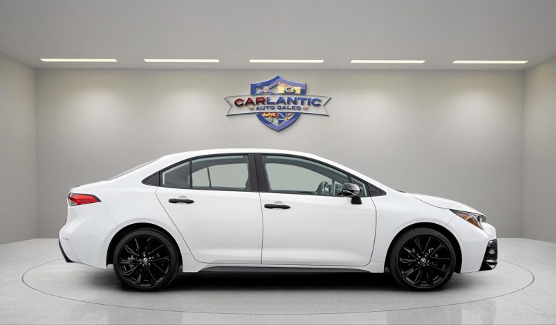 
								2021 Toyota Corolla LE full									