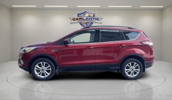 
									2018 Ford Escape SE full								