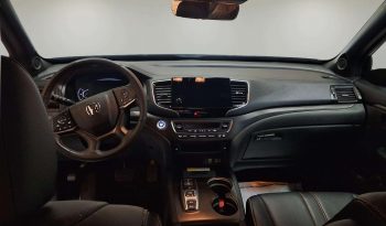 
									2023 Honda Pilot Sport full								