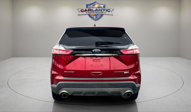 
								2019 Ford Edge Titanium full									