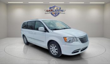 
									2014 Chrysler Town & Country Touring full								