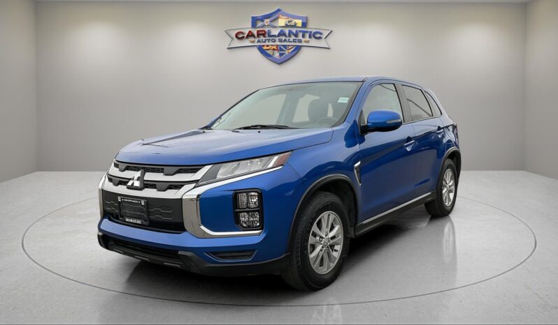 2021 Mitsubishi RVR SE Front View exterior