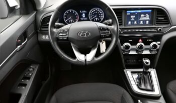 
									2020 Hyundai Elantra Preferred full								