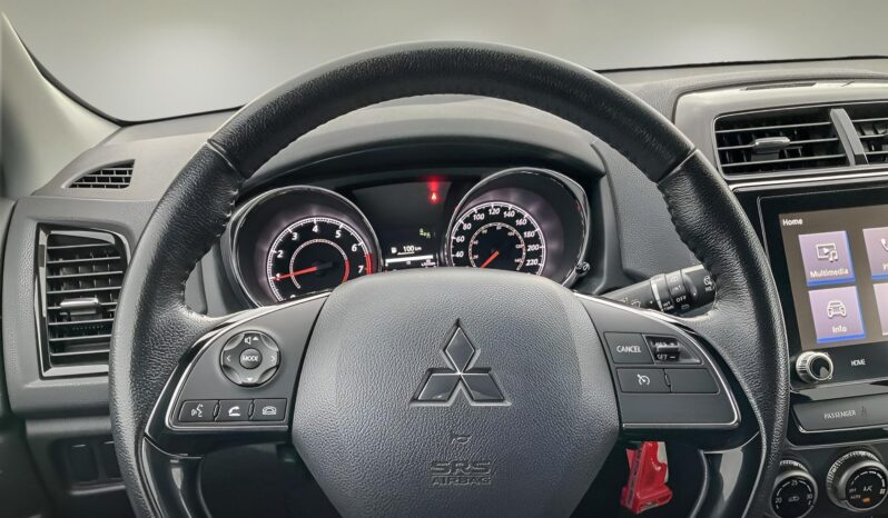 
								2021 Mitsubishi RVR SE full									