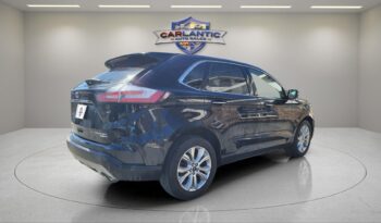 
									2022 Ford Edge Titanium full								