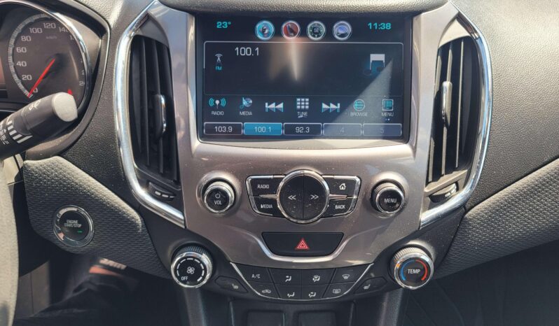 
								2018 Chev Cruze LT full									
