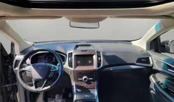 
									2022 Ford Edge Titanium full								
