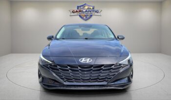
									2022 Hyundai Elantra SEL full								