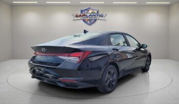 
									2022 Hyundai Elantra SEL full								