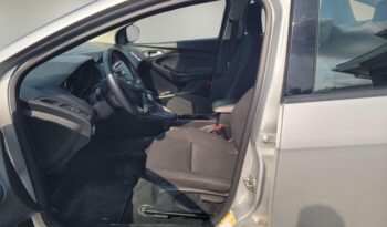 
									2017 Ford Focus SE full								