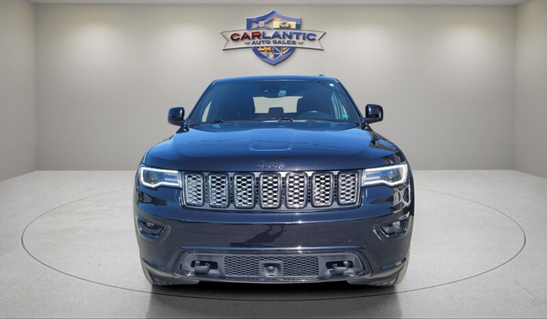 
								2020 Jeep Grand Cherokee Laredo full									