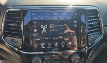 
									2020 Jeep Grand Cherokee Laredo full								