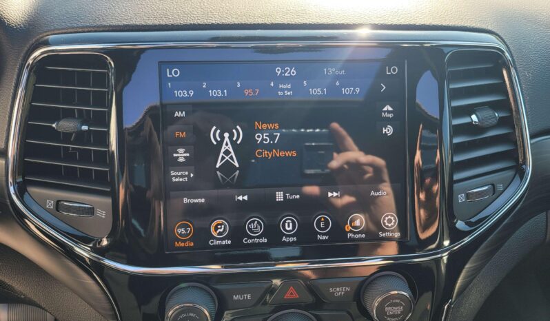 
								2020 Jeep Grand Cherokee Laredo full									