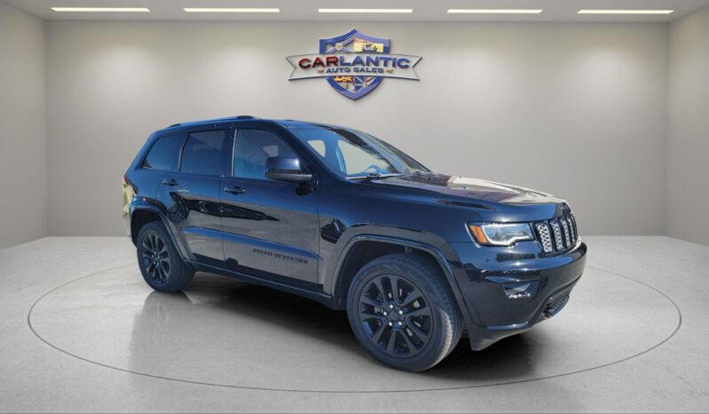 
								2020 Jeep Grand Cherokee Laredo full									