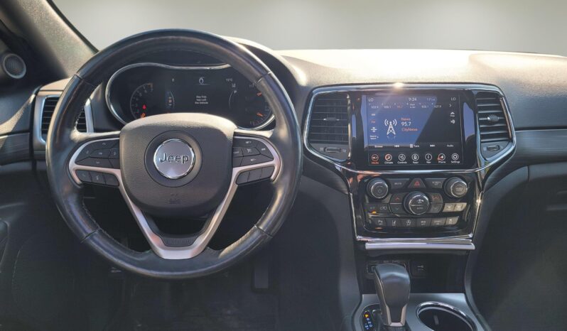
								2020 Jeep Grand Cherokee Laredo full									