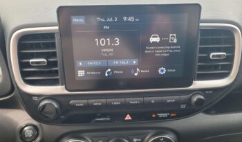 
									2023 Hyundai Venue SEL full								