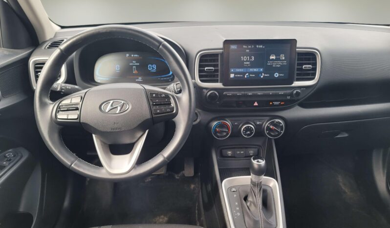 
								2023 Hyundai Venue SEL full									