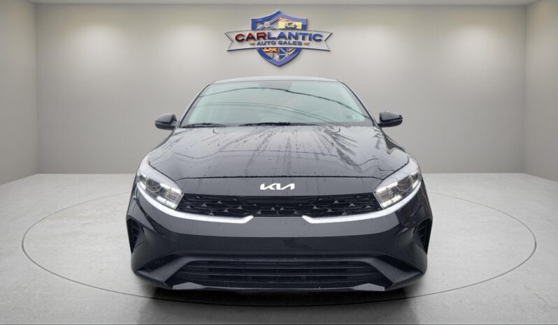 
								2023 Kia Forte LXS full									