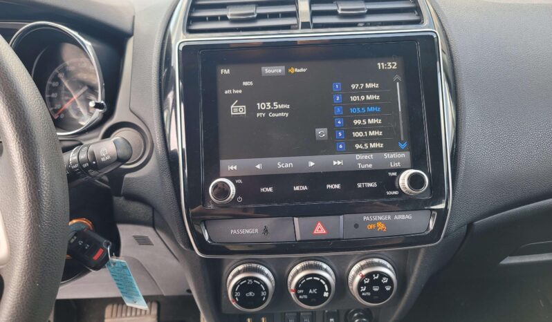 
								2021 Mitsubishi RVR SE 4WD full									