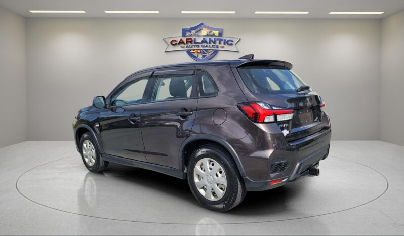 
								2021 Mitsubishi RVR SE 4WD full									