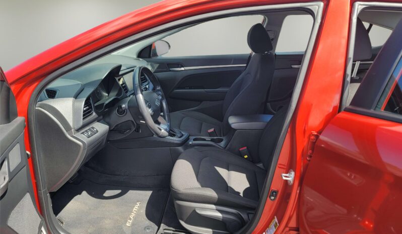 
								2020 Hyundai Elantra Limited full									