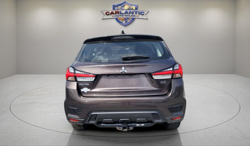 
								2021 Mitsubishi RVR SE 4WD full									