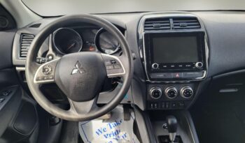 
									2021 Mitsubishi RVR SE 4WD full								