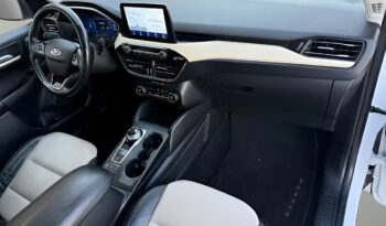 
									2021 Ford Escape Titanium Hybrid full								