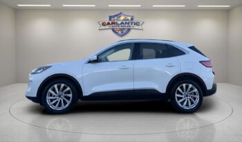 
									2021 Ford Escape Titanium Hybrid full								