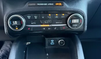 
									2021 Ford Escape Titanium Hybrid full								