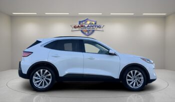 
									2021 Ford Escape Titanium Hybrid full								