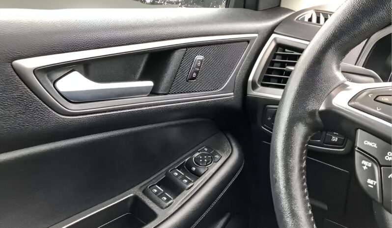 
2022 Ford Edge SEL full									