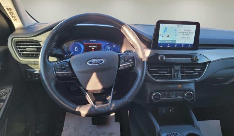 
2021 Ford Escape Hybrid Titanium full									