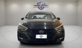 2023 Nissan Versa SR full