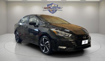 2023 Nissan Versa SR full