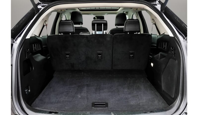 
								2024 Ford Edge Titanium full									