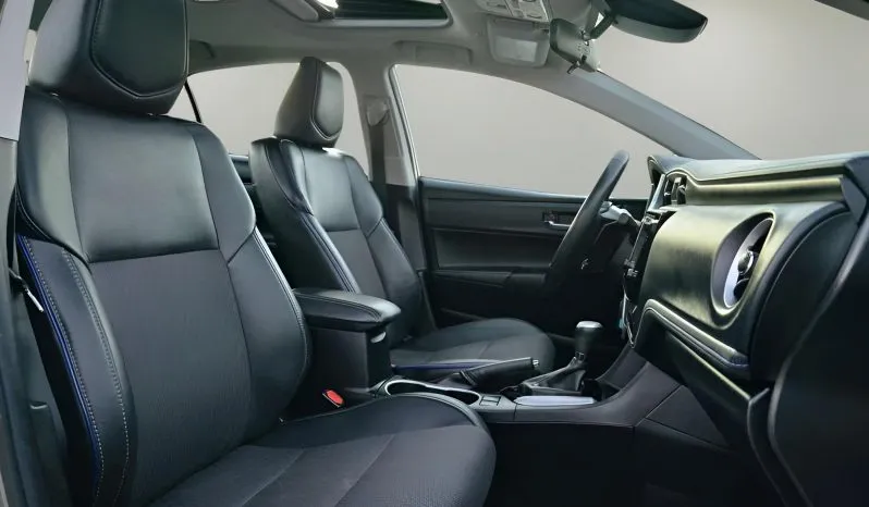 
2018 Toyota Corolla SE Plus full									