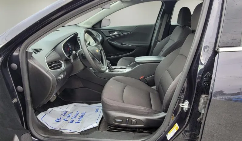 
2023 Chevrolet Malibu LT full									