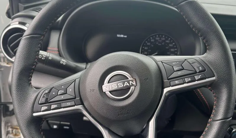 
2024 Nissan Kicks SR full									