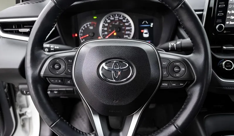 
2021 Toyota Corolla LE full									
