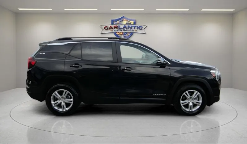 
2022 GMC Terrain SLE full									