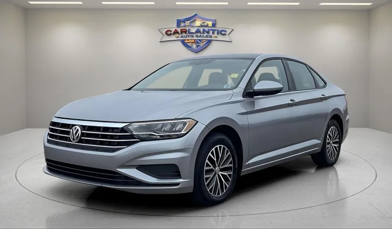 2021 Volkswagen Jetta Highline Front View
