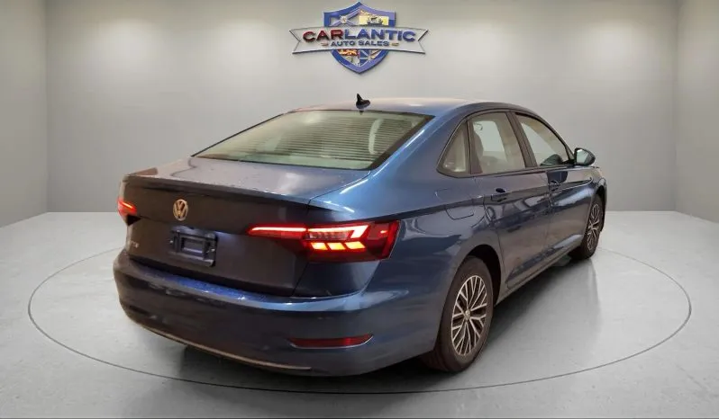 
2021 Volkswagen Jetta Highline full									