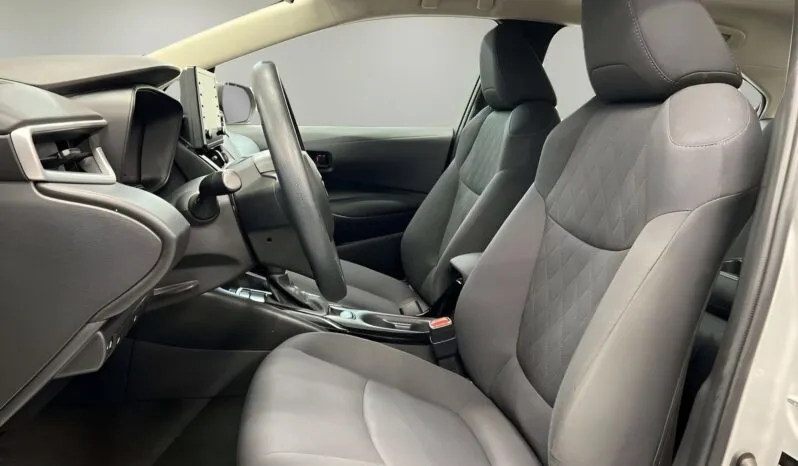 
2022 Toyota Corolla LE full									